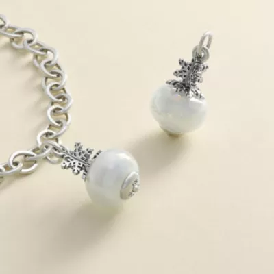 Snowflake Art Glass Charm 4 Snowflake Art Glass Charm - Image 2